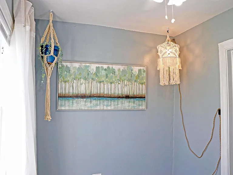 Is that a jellyfish or a lamp in the corner?
