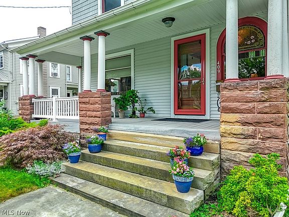 4th image of 409 S Main St