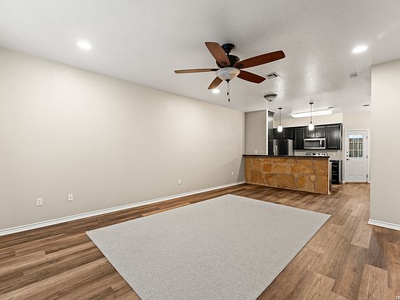 4th image of 2009 S 10th APT 5