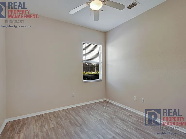 652 Planters Manor Way — Photo 33