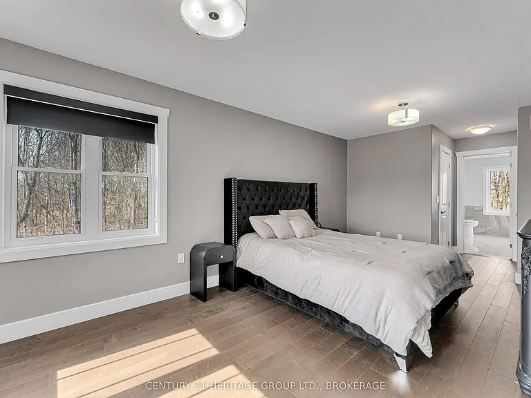 90 Aragon Rd — Photo 28