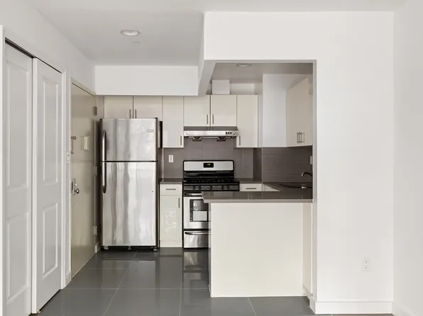 371 West 126th Street image 2 of 6