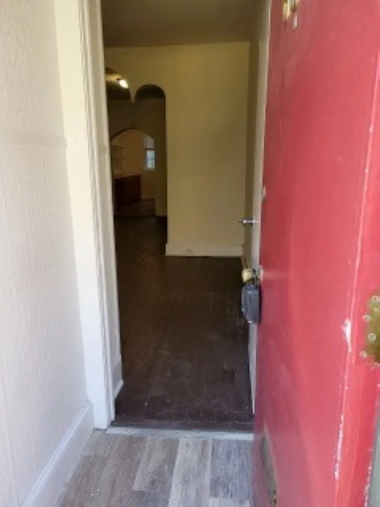 630 Kater St photo 1