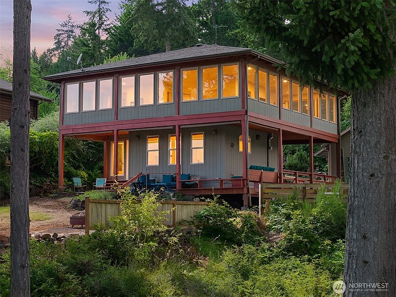 2nd image of 430 E Madrona Pkwy