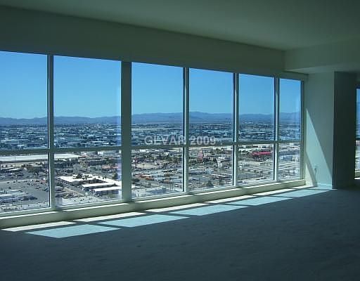 4th image of 4575 Dean Martin Dr Unit 2900