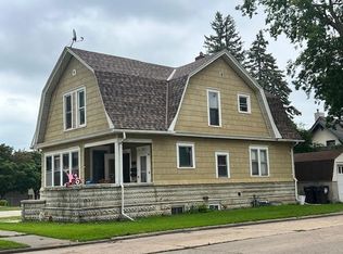 711 1st Dr NW, Austin, MN 55912