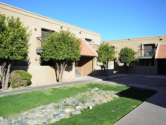 2nd image of 1224 E Evergreen St APT 123