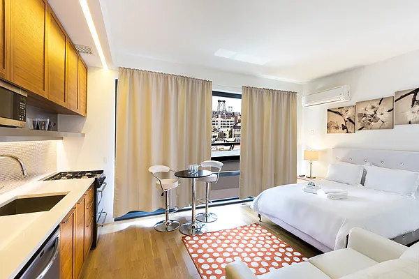 Rented by The KCI Group | media 1