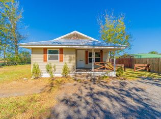 245 Meadow Rd, Alma, GA 31510