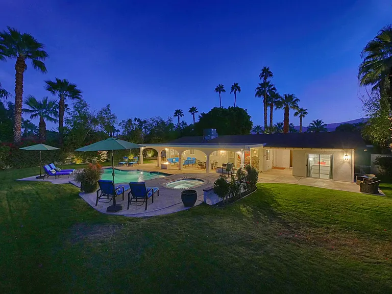 72248 Desert Dr — Photo 37