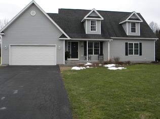 1521 Reed Rd, Bergen, NY 14416