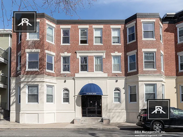 27 Chester St #4 — Photo 10