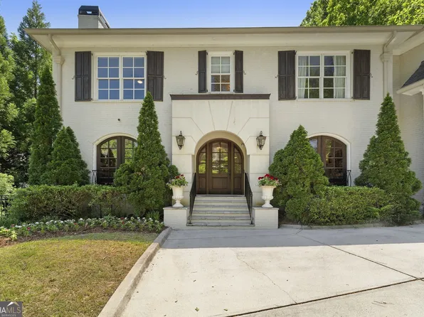 1110 Dawn View Ln NW, Atlanta, GA 30327