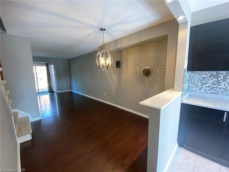 895 Maple Ave #124 — Photo 6