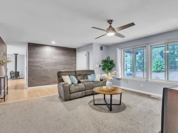 6165 Happy Pines Dr, Foresthill, CA 95631
