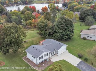 4757 Skyline Dr, Perrinton, MI 48871