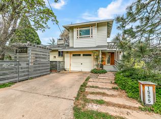 1555 Windsor St, Ashland, OR 97520