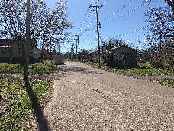5th image of 3140 Martin Luther King Jr Ave