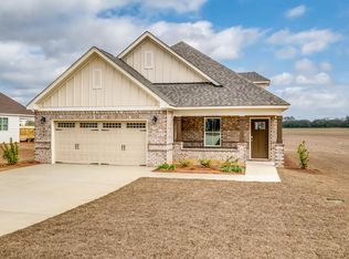 955 Sandbed Rd, Newton, AL 36350