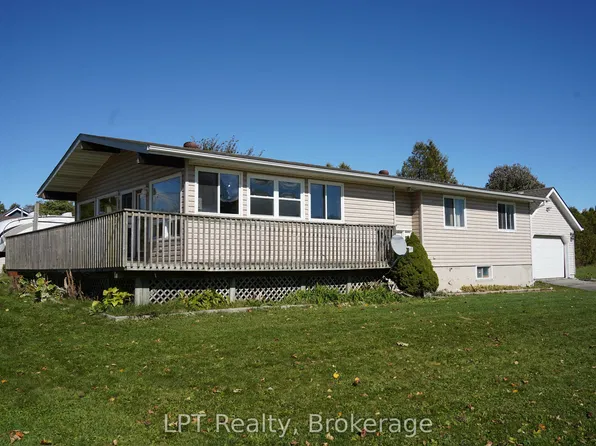 629 John St, South Bruce Peninsula, ON N0H 2T0