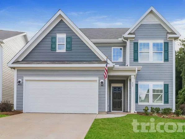 227 Queenshall Rd, Mooresville, NC 28117