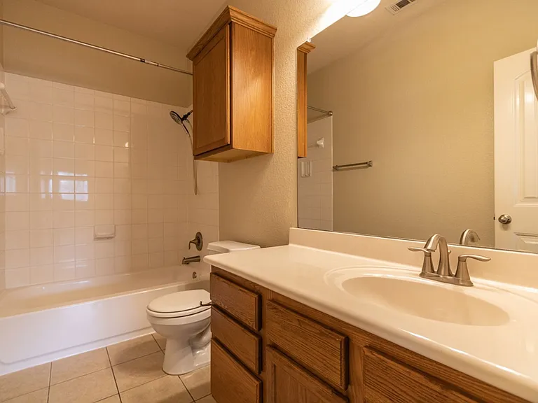 18601 Derby Hill Ln — Photo 27