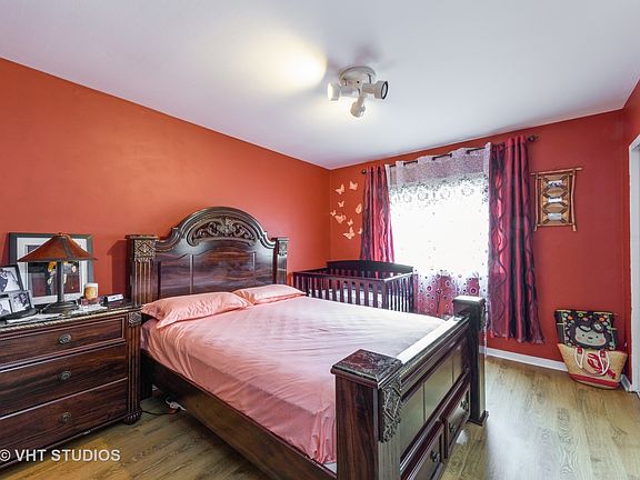 5th image of 9422 Bay Colony Dr APT 3E