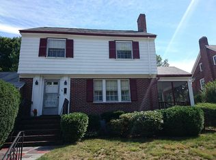 40 Grayfield Ave, West Roxbury, MA 02132