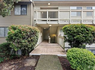 1735 W Sunn Fjord Ln APT I201, Bremerton, WA 98312