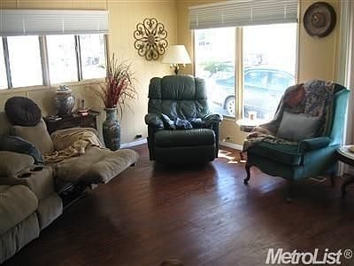 2nd image of 3765 Grass Valley Hwy Spc 9
