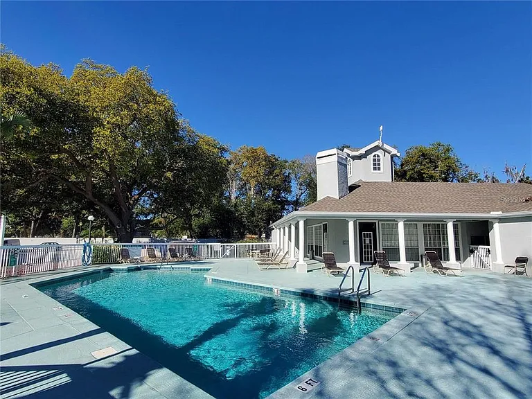 1610 Columbia Arms Cir #131 — Photo 19