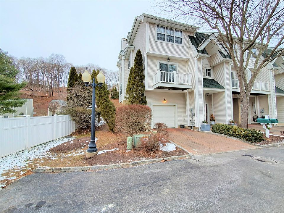 1st image of 1 Lake Marie Ln
