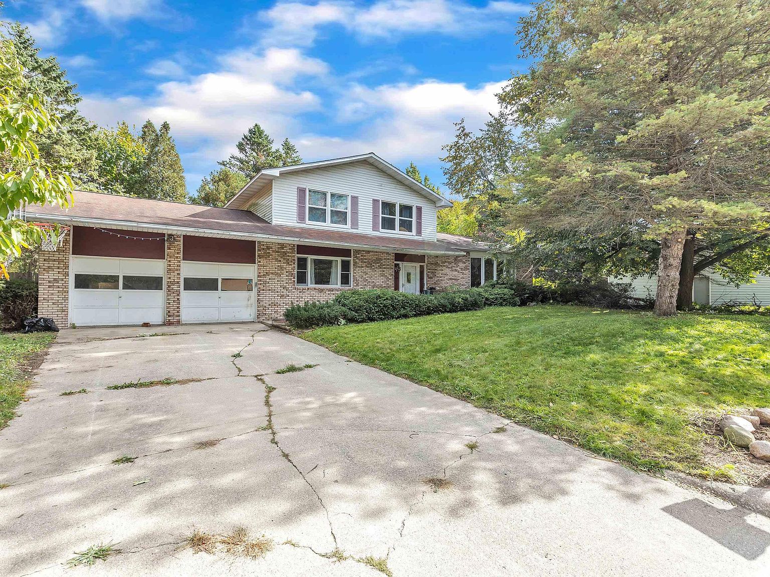 205 Heritage Ct, Mount Pleasant, MI 48858 | Zillow