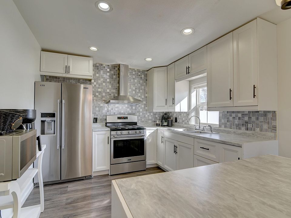 1st image of 214 N 17th St