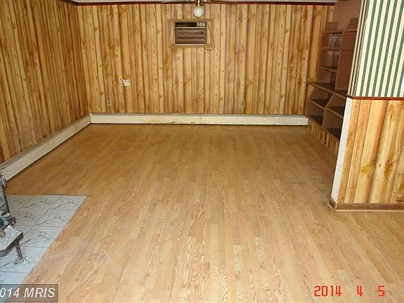 3rd image of 2303 Youngs Dr