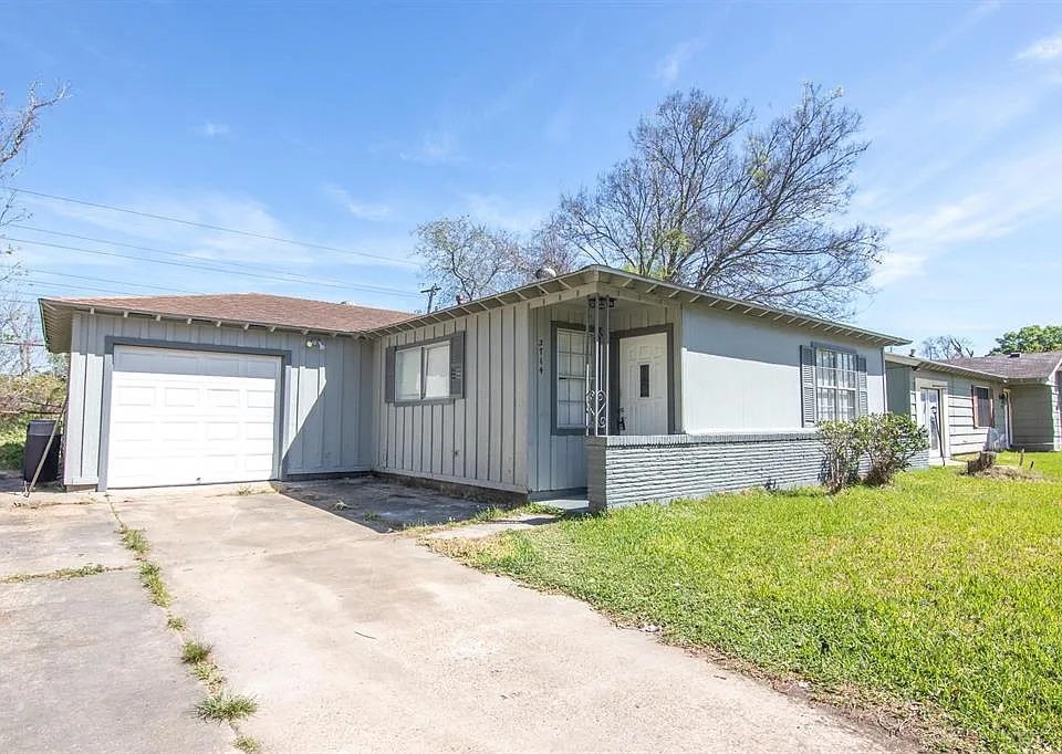 3714 Ridgemont Dr