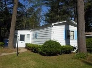 14 1st Ave, Westfield, MA 01085