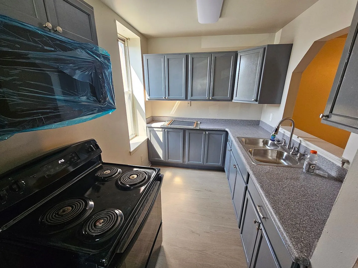 1328 Lehman — Photo 3