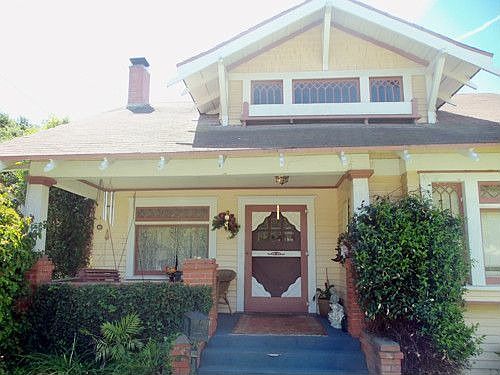 1st image of 522 E Santa Paula St