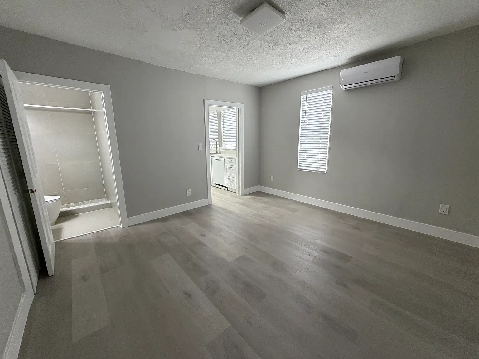 1 bed, 480 sqft, $1,750 — Photo 2