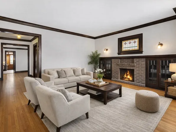 3730 N Richmond St #A, Chicago, IL 60618