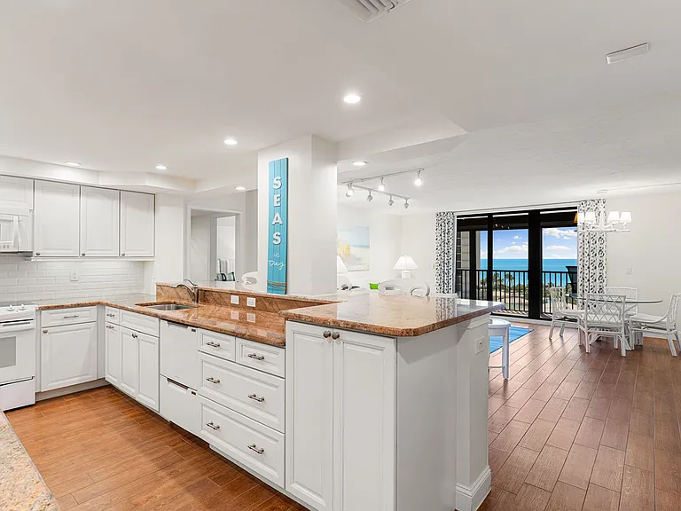 11030 Gulf Shore Dr #504 — Photo 7