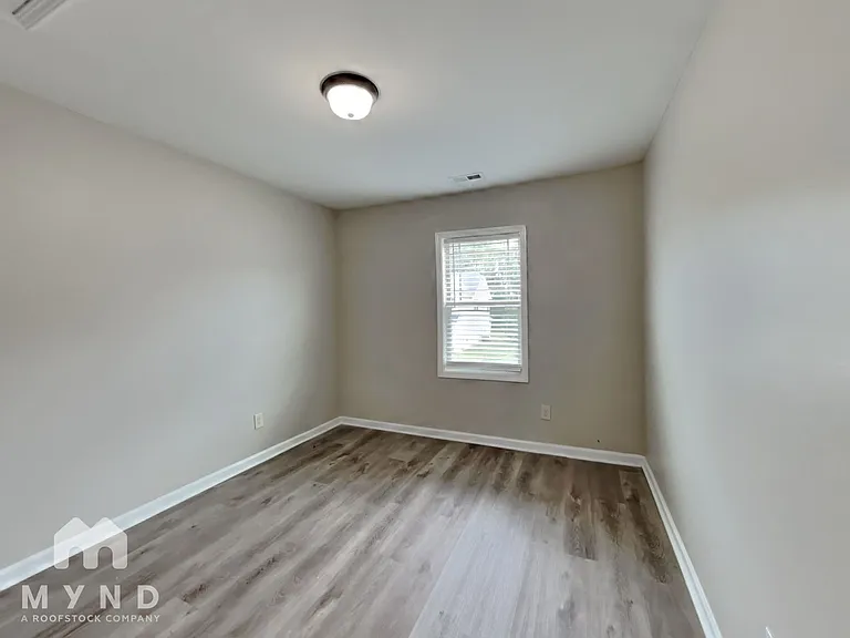 225 E Webber Ln — Photo 19