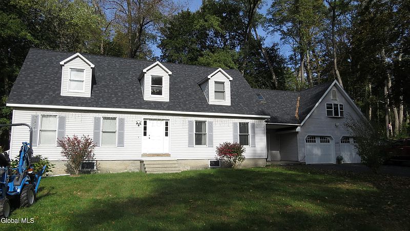 2nd image of 130 Main Street