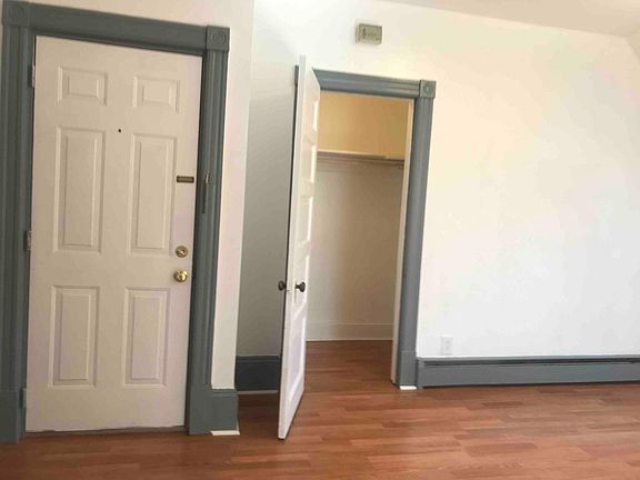 4th image of 901 Berkeley Ave APT 5