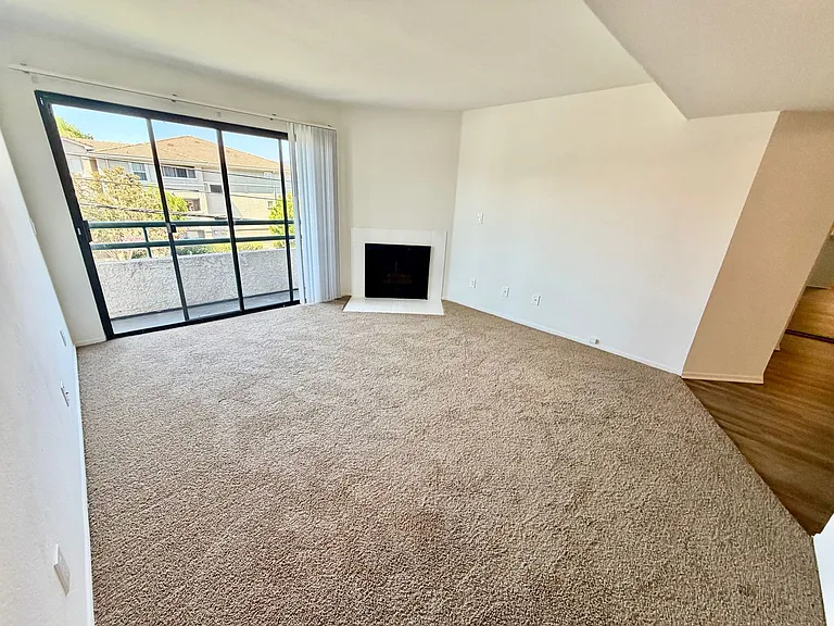 Lassen Apartments — Photo 19