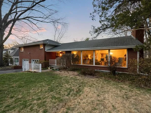 6800 W 67th St, Overland Park, KS 66202