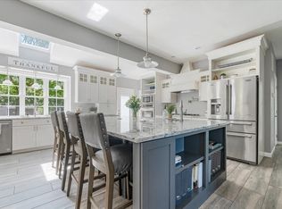 33 Freeman Dr, Plymouth, MA 02360