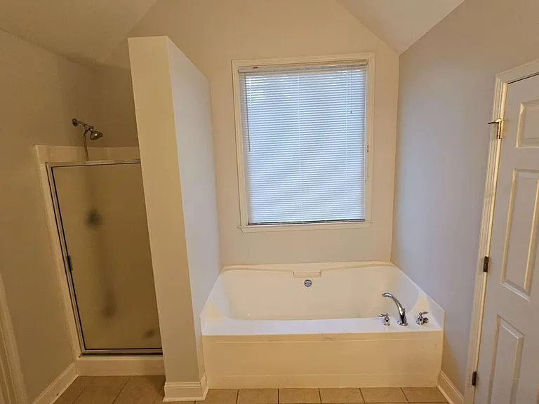 6141 Long Shore Dr — Photo 12