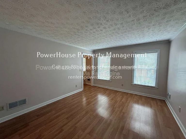 3209 Henderson Walk — Photo 27
